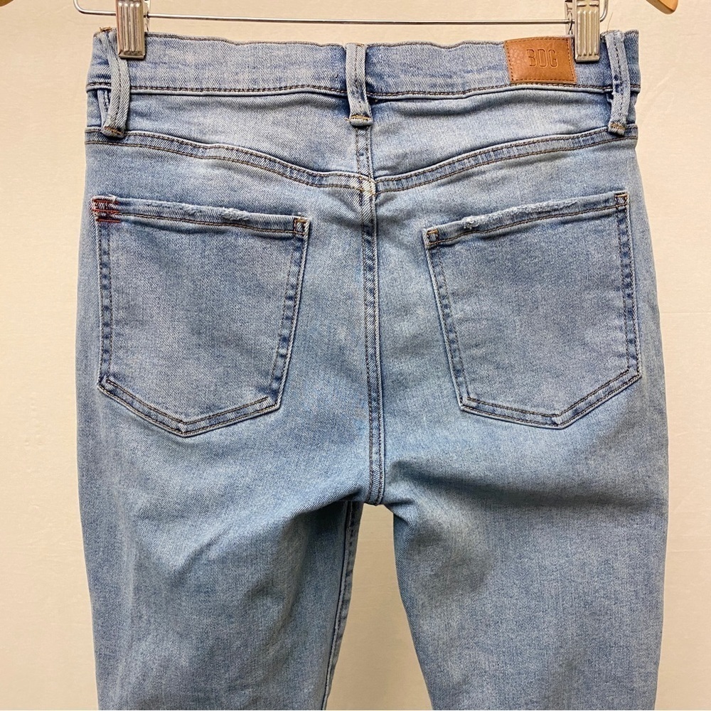 BDG Sz 4 (27) Twig High Rise Urban Outfitters Womens Jeans Distressed Stretch - Picture 6 of 13